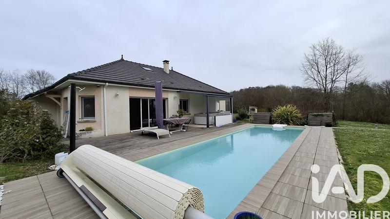 Maison - 98 m² - 4 pièces