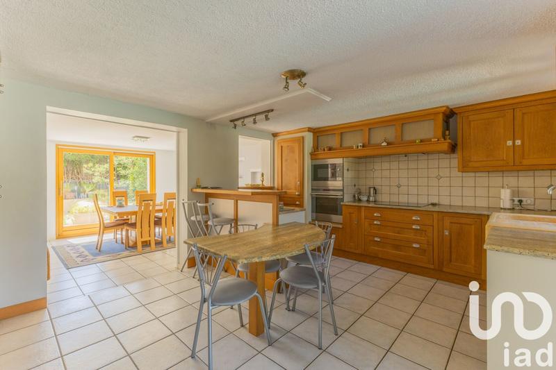 Maison - 267 m² - 6 pièces