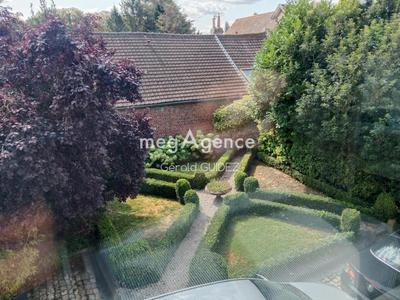 Maison - 230 m² - 11 pièces