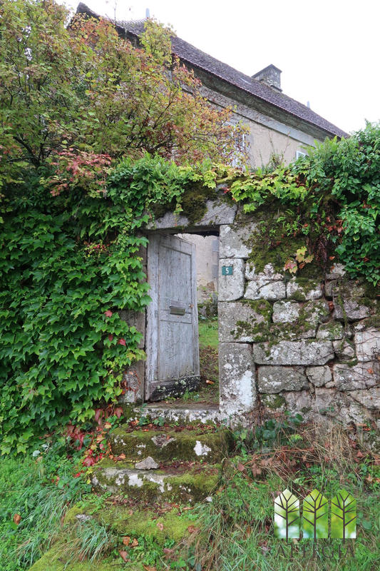 Maison - 261 m² - 14 pièces