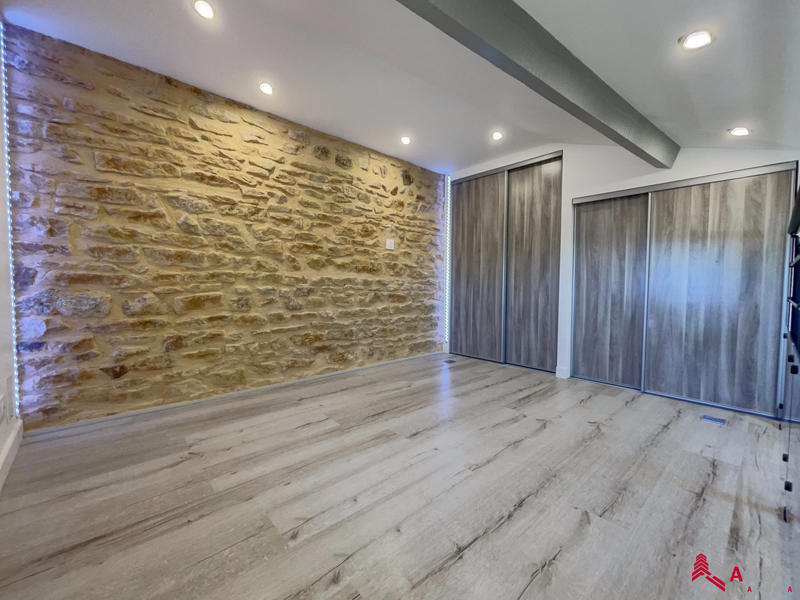 Maison - 138 m² - 5 pièces