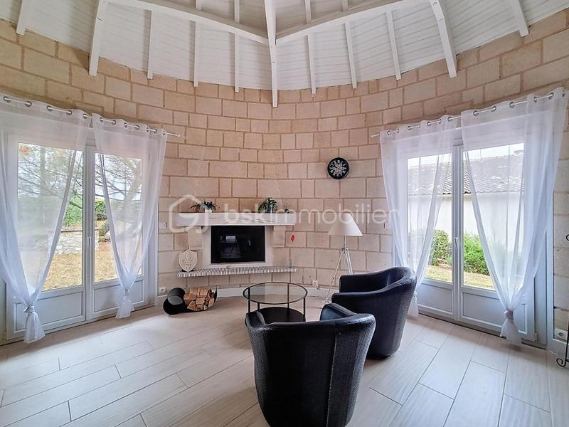 Maison d'architecte - 291 m² - 8 pièces