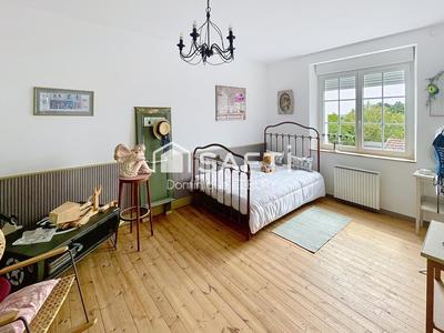 Maison - 196 m² - 6 pièces