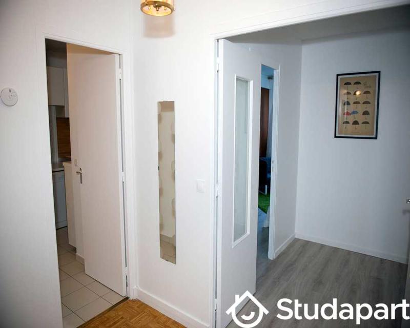 Chambre - 90 m² - 1 pièce
