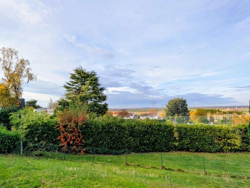 Maison - 143 m² - 6 pièces