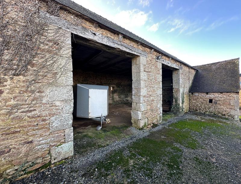 Maison ancienne - 140 m² - 3 pièces