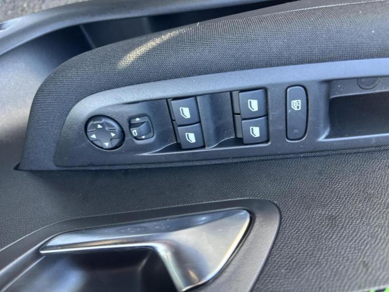 Peugeot 208 1.2i PureTech 12v s&amp;S - 100 II 2019 Berline Active Phase 2