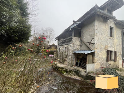 Maison - 93 m² - 5 pièces