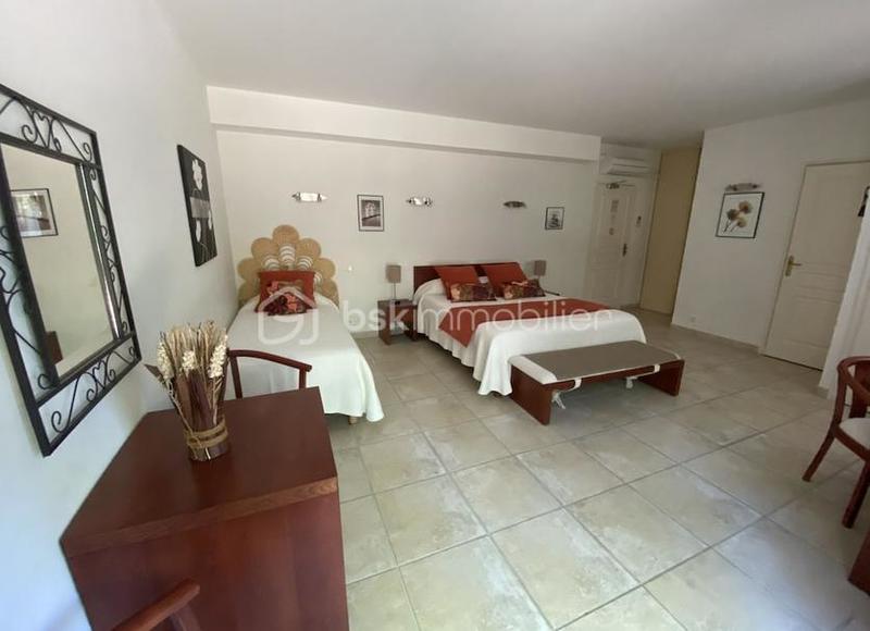 Bureau - 540 m² - 16 pièces