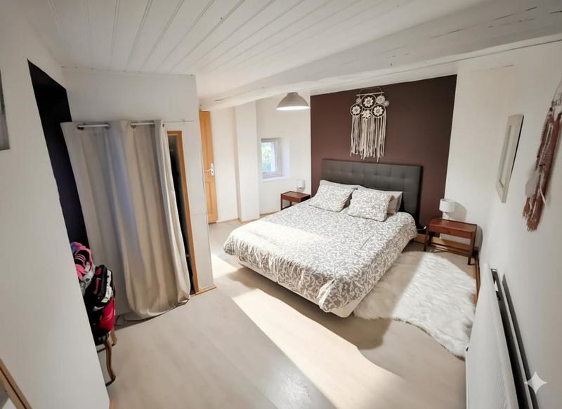 Maison - 120 m² - 6 pièces