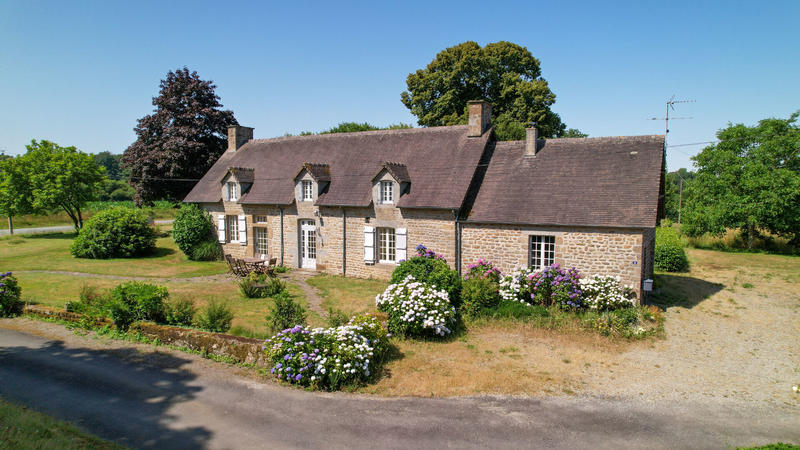 Corps de ferme - 134 m² - 5 pièces