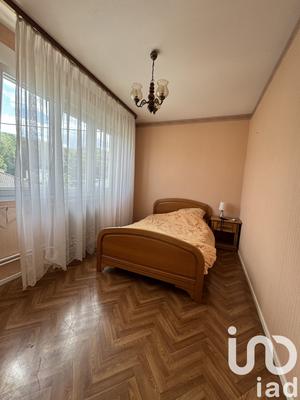 Maison - 81 m² - 5 pièces