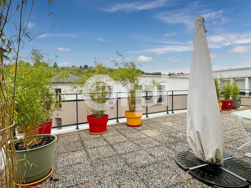 Appartement - 152 m² - 4 pièces