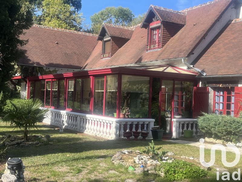 Maison - 180 m² - 8 pièces