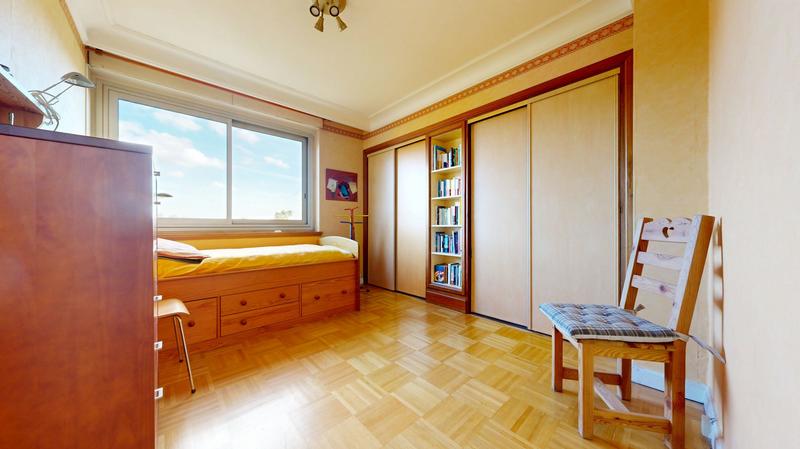 Appartement - 125 m² - 5 pièces