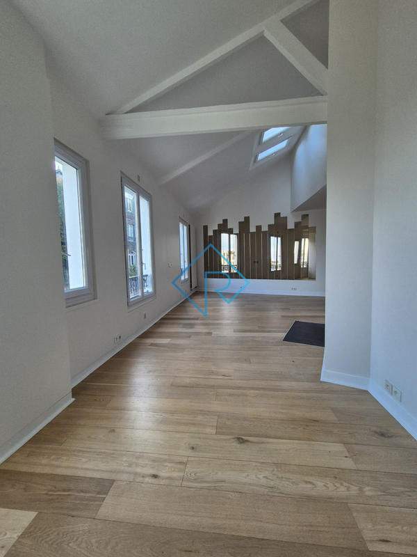 Maison - 158 m² - 5 pièces