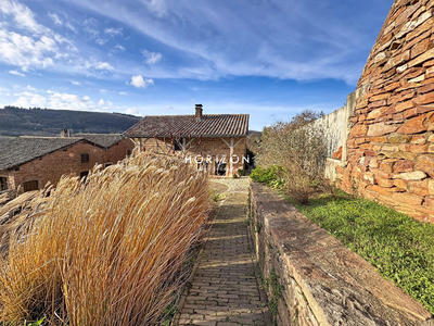 Maison ancienne - 205 m² - 8 pièces