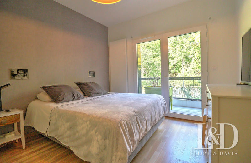 Appartement - 107 m² - 6 pièces