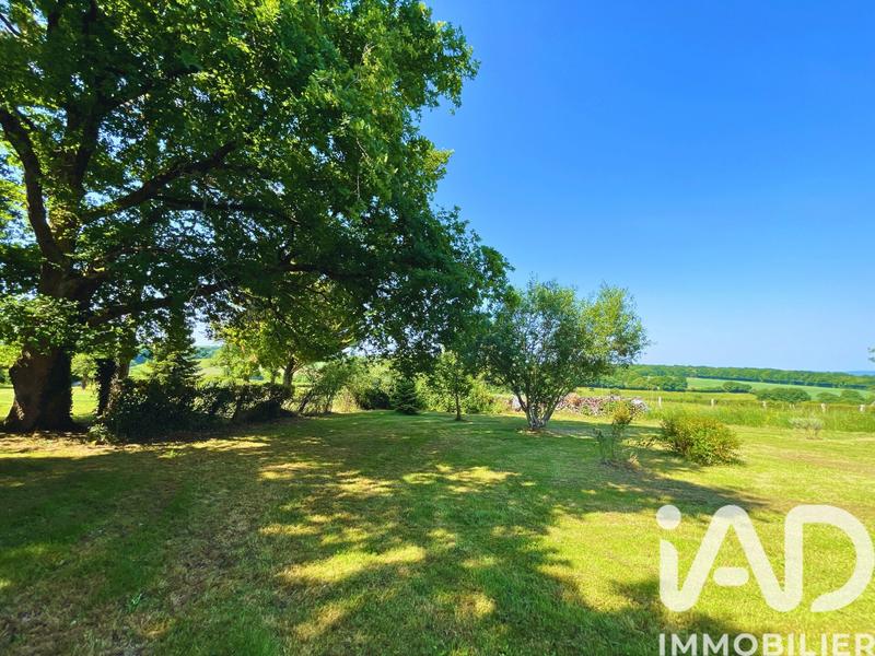 Maison - 178 m² - 8 pièces