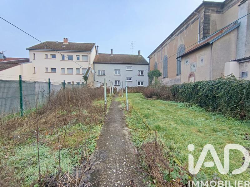 Maison - 201 m² - 7 pièces