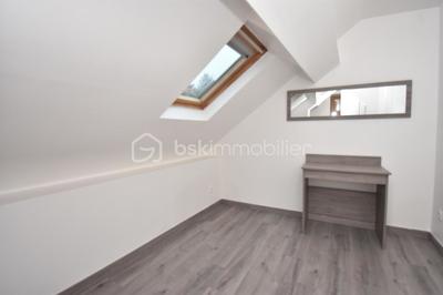 Maison - 97 m² - 5 pièces