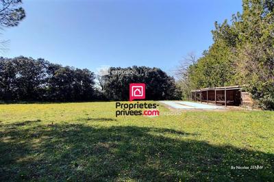 Maison - 266 m² - 7 pièces