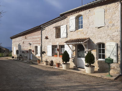 Maison - 210 m² - 6 pièces