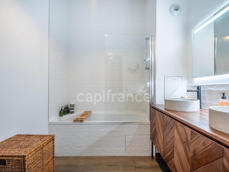 Appartement - 84 m² - 4 pièces