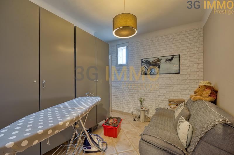 Mas - 280 m² - 9 pièces