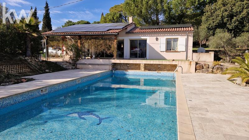 Maison provençale - 256 m² - 9 pièces