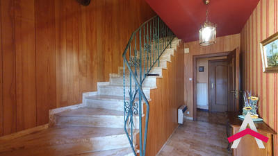 Maison - 196 m² - 7 pièces