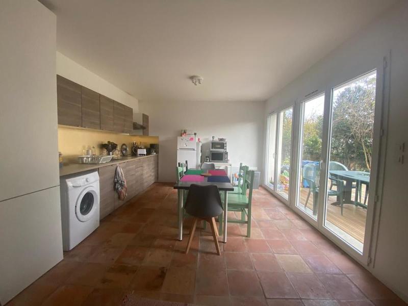 Immeuble - 261 m² - 2 pièces