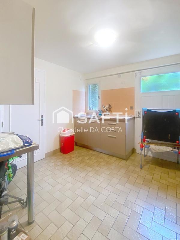 Maison - 97 m² - 5 pièces