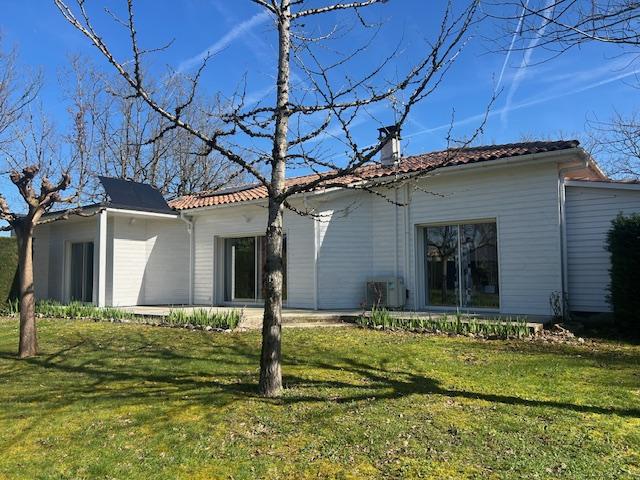 Propriété - 114 m² - 4 pièces