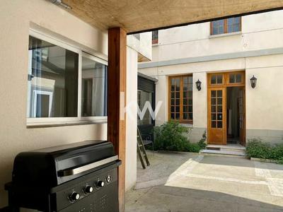 Immeuble - 250 m² - 14 pièces