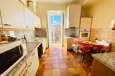 Maison - 308 m² - 13 pièces