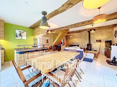 Maison en pierre - 142 m² - 7 pièces