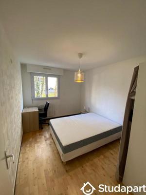 Chambre - 10 m² - 1 pièce