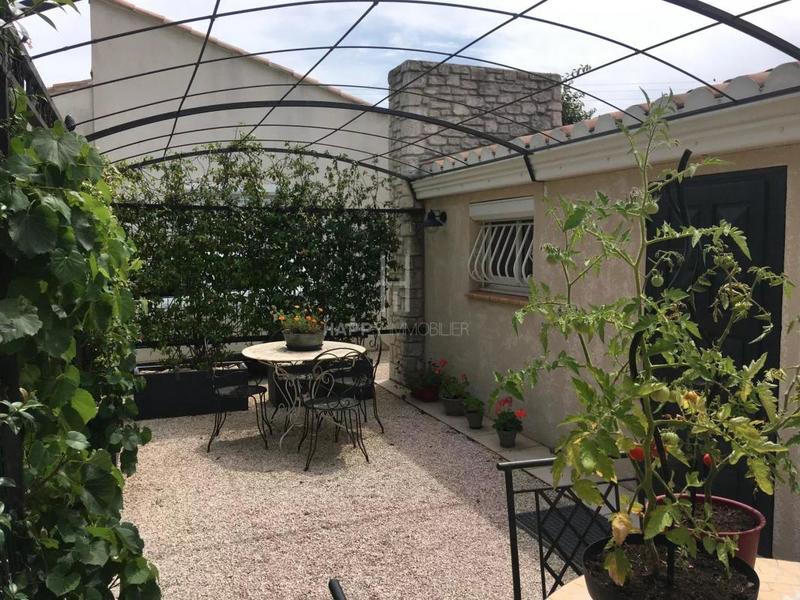 Maison - 205 m² - 7 pièces