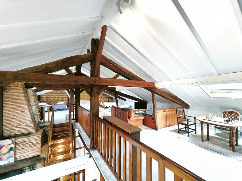 Corps de ferme - 388 m² - 9 pièces