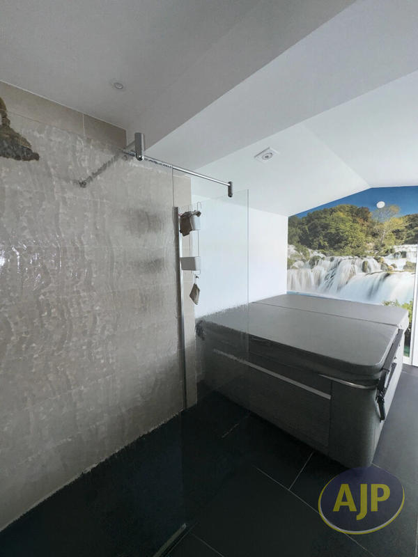 Maison - 102 m² - 6 pièces