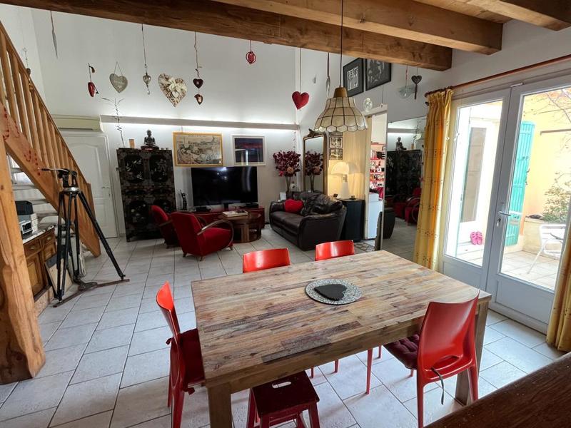 Maison - 180 m² - 5 pièces