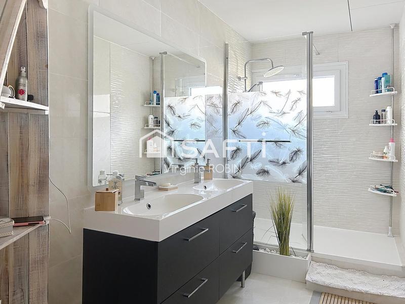 Maison - 151 m² - 5 pièces