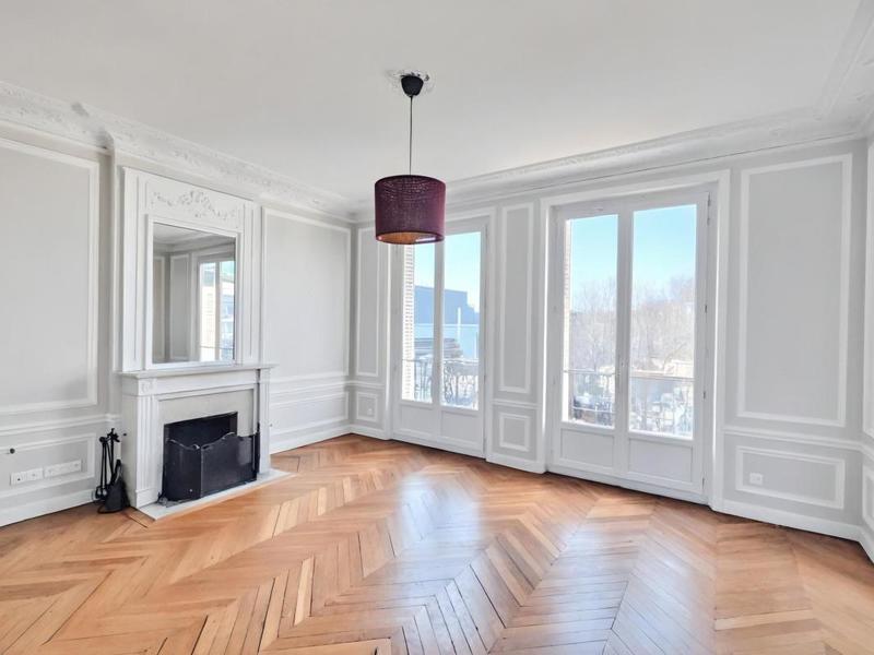 Appartement - 135 m² - 5 pièces