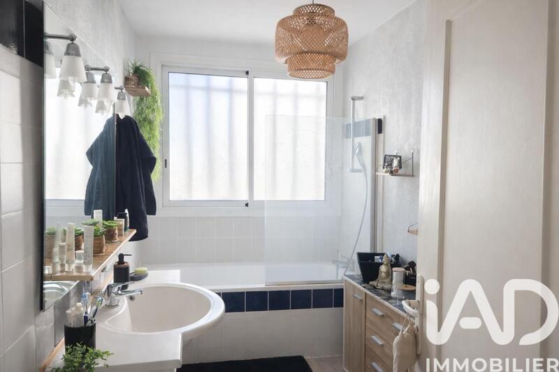 Appartement - 80 m² - 4 pièces