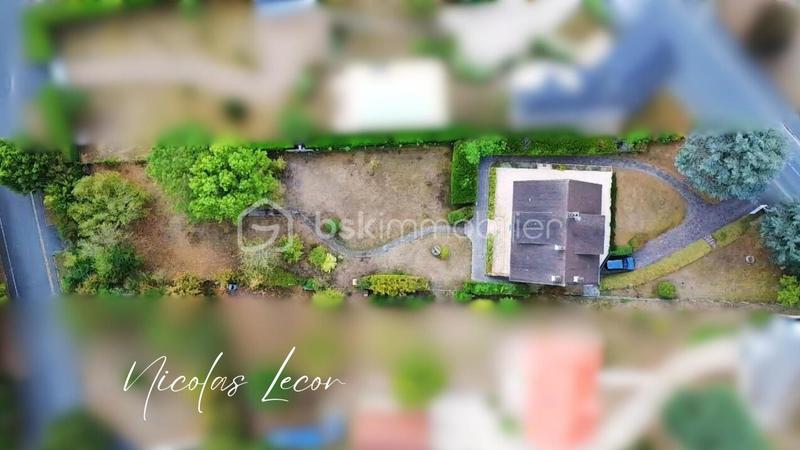 Maison - 196 m² - 7 pièces