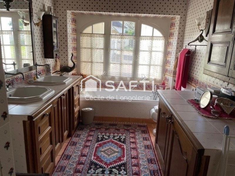 Maison - 189 m² - 7 pièces