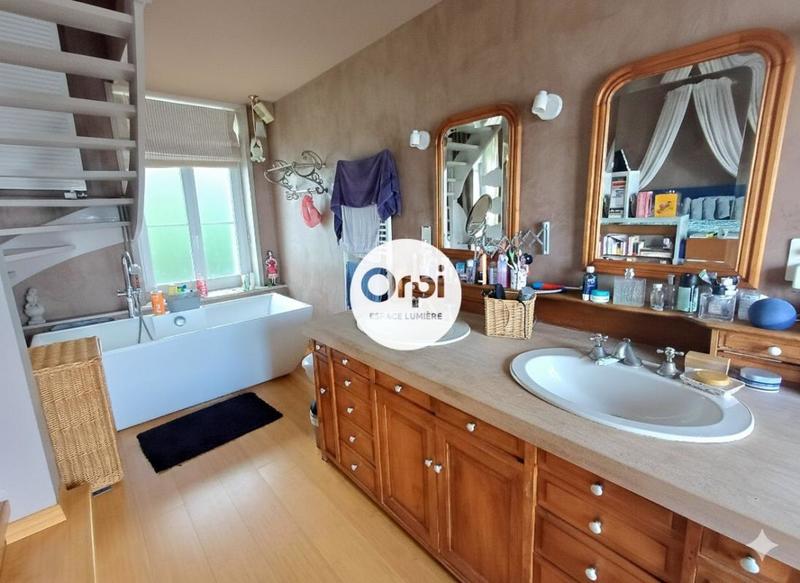 Longère - 271 m² - 6 pièces