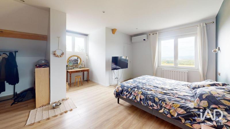 Maison - 190 m² - 4 pièces