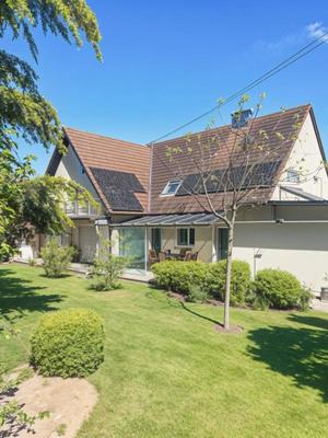 Propriété - 295 m² - 10 pièces